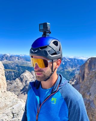 Když září slunce, proč bys nemohl i ty? ✨ Model Energy 090321 v kombinaci zlatých skel a průhledných rámečků nikdy...