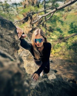 Věděl jsi, že ve stínu skal nebo v průchodech mezi skalními stěnami dokážou zrcadlová skla zvýraznit kontury a detaily...