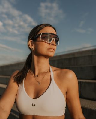 Stejně jako zornice reaguje na světlo i model EVO 01202 – jen rychleji a přesněji. ☺️ Během golden hour je sice světlo až...