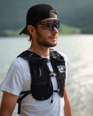 Hledáš ideální výbavu pro svůj odpolední běh? 🧐 Lumiva ti kryje záda. Pořiď si běžeckou vestu společně s brýlemi VISION...