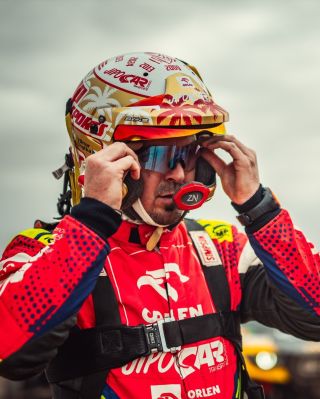 Lumiva Race, model, který zvládne i Dakarový závod. 💪 Sezóna Dakaru Rallye je za rohem, a tak je na čase začít ladit...