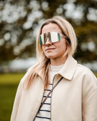 I k elegantnímu podzimnímu outfitu můžeš nasadit sportovní model Energy 09023. 🔥 Rosegold zorníky podtrhnou sebevědomí...