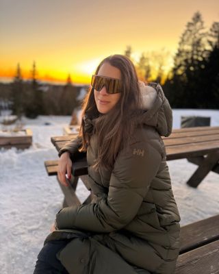 I v aprés ski využiješ naše sluneční brýle EVO 05223. 🥂 Nejen, že ti je budou všichni závidět, ty nebudeš muset mžourat a...